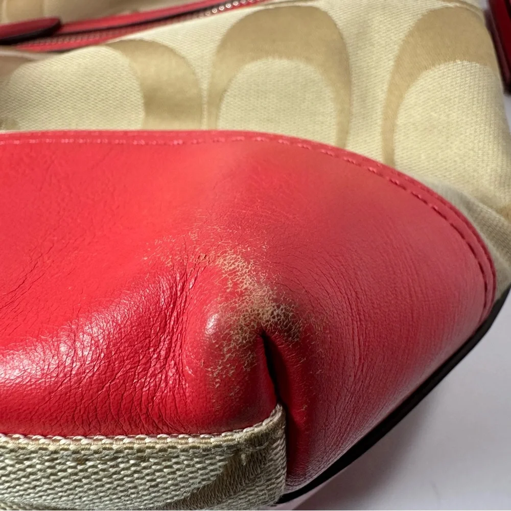 COACH Legacy Signature Hobo Duffel Bag in Khaki and Fuchsia Leather‎ Crossbody